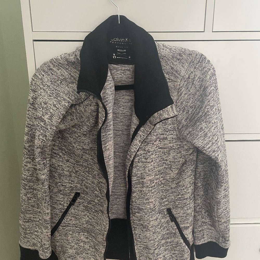 Cozy Calvin Klein Zip-Up Sweater - Size M - Never Worn